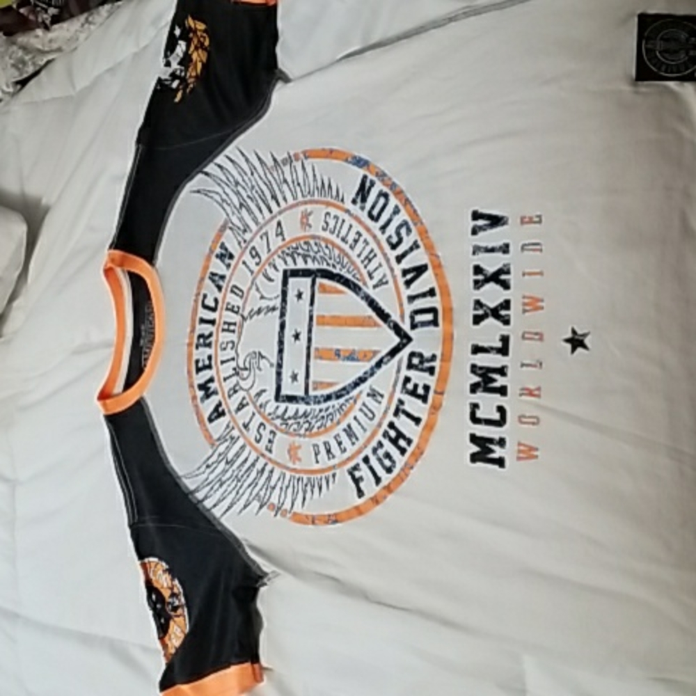 American  Fighter graphic shirt